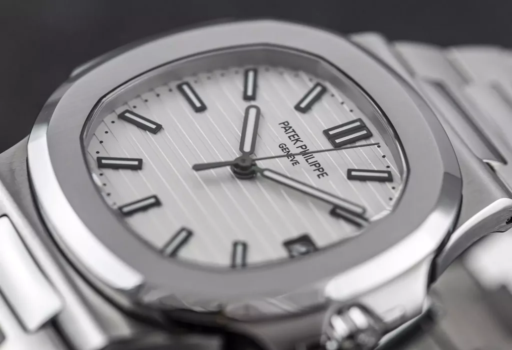 Jumbo Nautilus mit der Referenz 5711/1A-011 in Stahl mit White Dial