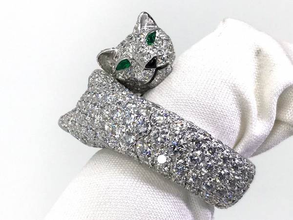 Cartier Panthère de Cartier Ring | Weißgold | ca. 7 ct Pavè | Diamanten Smaragde Onyx