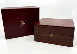 Patek Philippe Mahagoni Box Kalender und Komplikations-Modelle Image 10