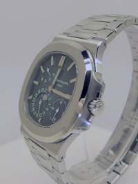 Patek Philippe NAUTILUS 5712|1A Image 11