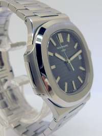 Patek Philippe Jumbo NAUTILUS 5711 in Stahl Image 10