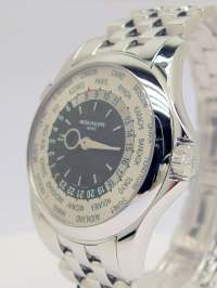 Patek Philippe WORLD TIME 5130|1G Full Set aus 2017  Image 12