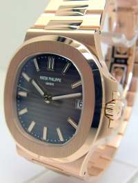 Patek Philippe Jumbo NAUTILUS 5711 in Rosegold Image 10