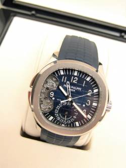 Patek Philippe 5650G limited Advanced Research Aquanaut 500 Exemplare Full Set Image 13