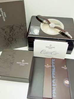 Patek Philippe 5550P limitierter Advanced Research Ewiger Kalender Full Set Image 11