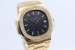 Patek Philippe 3700J seltene Vintage Nautilus mit passenden Manschettenknöpfen Ref. 9038J Image 10