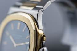 Patek Philippe seltene Jumbo NAUTILUS | Ref. 3700/1 | Patek Service in 2020 | Image 9