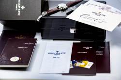 Patek Philippe 3970EP Chronograph Ewiger Kalender seltene Ausführung Platin Image 10