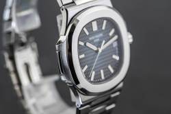 Patek Philippe Jumbo NAUTILUS ungetragen | Kaliber 26-330 | 5711 in Stahl | Full Set | 2020 | Image 6