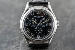 Patek Philippe 5035P Jahreskalender Noir Romaines Platin Full Set 1999 Image 7