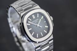Patek Philippe Jumbo NAUTILUS | neues Kaliber 26-330 | 5711 in Stahl | deutsches Full Set 2020 | Image 6