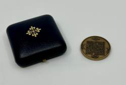 Patek Philippe Medaille Museum 2000 Ten Days mit original Box in Bronze Image 5