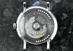 MB&F M.A.D.2 green Automatik Kaliber G101 Stahl ungetragen Full Set mit QR code Image 5