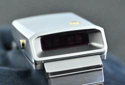 Girard Perregaux 39800-21-3199-6CM Casquette 2.0 Titan & Gelbgold 820 Exemplare Full Set 2025 Abbildung 11