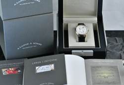 A. Lange & S&ouml;hne 116.032 Lange 1 Zeitzone Rotgold deutsches Full Set 2009 Abbildung 4