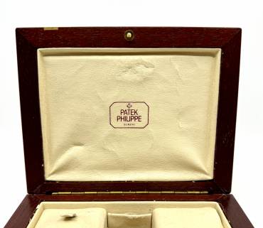 pre owned PATEK PHILIPPE early Mahagoni precious Wood Box for Calendar / Complication models among others References for the 3450 / 3970 / 3940