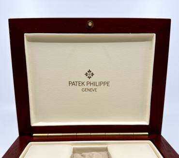 pre owned PATEK PHILIPPE precious Wood Box for Calendar / Complication models