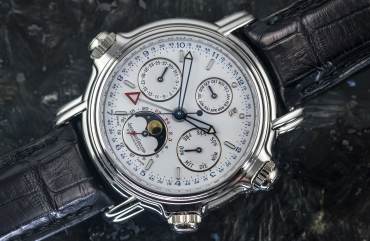 pre owned JAEGER LE COULTRE GRAND REVEIL in 950 Platinum